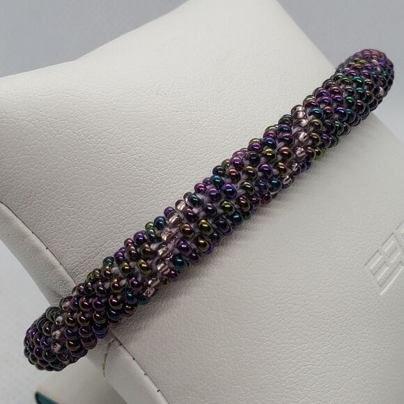 NWT 3 Strands Purple & Iridescent Beaded Bracelet - Picture 2 of 5